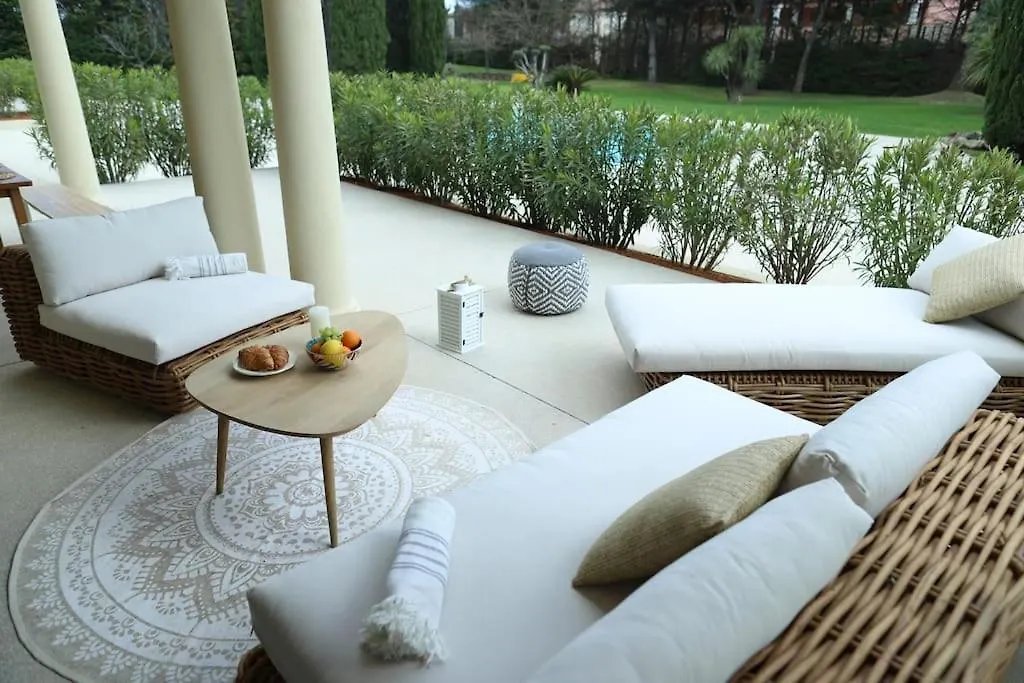 Grimaud Jardin Boreals 3 Bed Luxury Appt Fransa